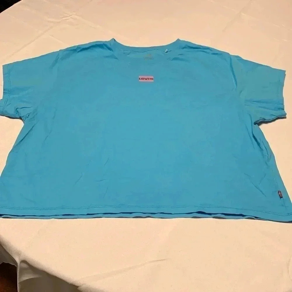 Levi’s tee-shirt,size XL great condition.